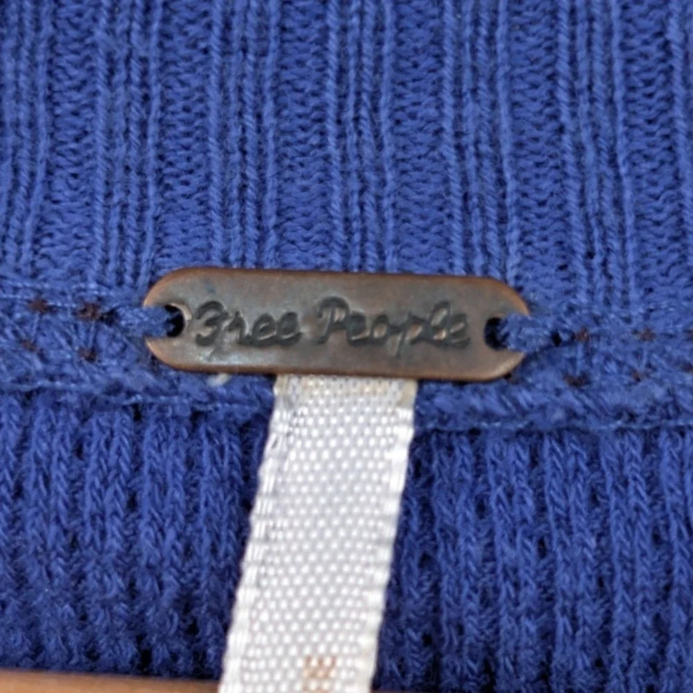 Free People Thermal Top Women's S Blue Boho Crochet Cuff Waffle Knit Slim Fit